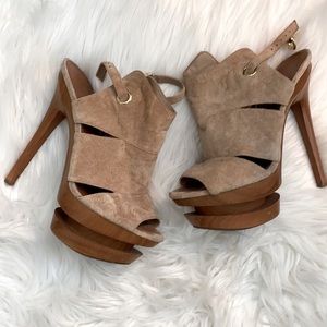 Used Jessica Simpson camel platform heels, size 7.5